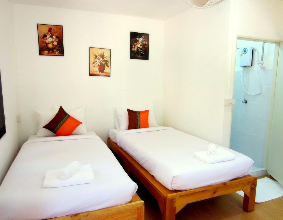 Golden Teak Homestay Mae Rim Esterno foto
