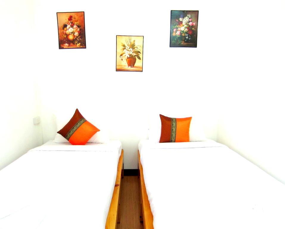 Golden Teak Homestay Mae Rim Esterno foto